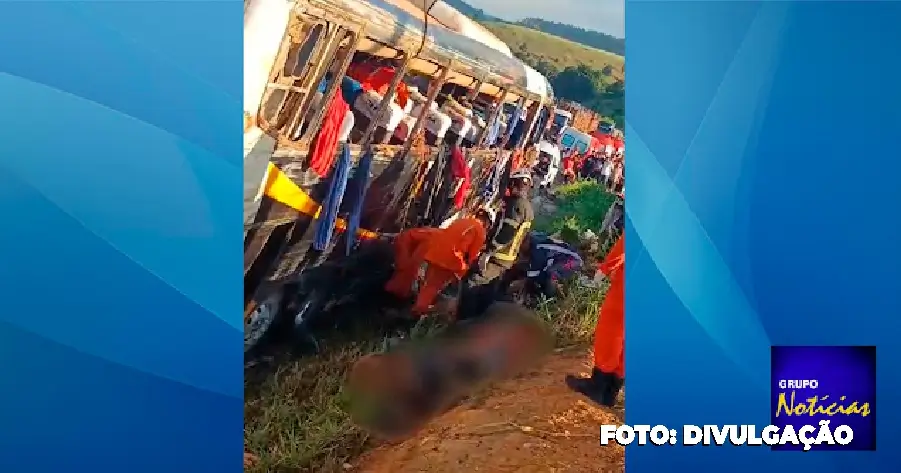 Belfor Roxo - Acidente com ônibus de turismo deixa nove mortos e 23 feridos