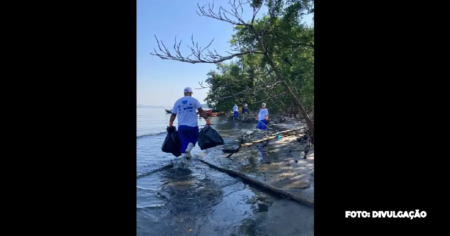São Gonçalo: Pescadores retiram 50 toneladas de resíduos da Baía de Guanabara