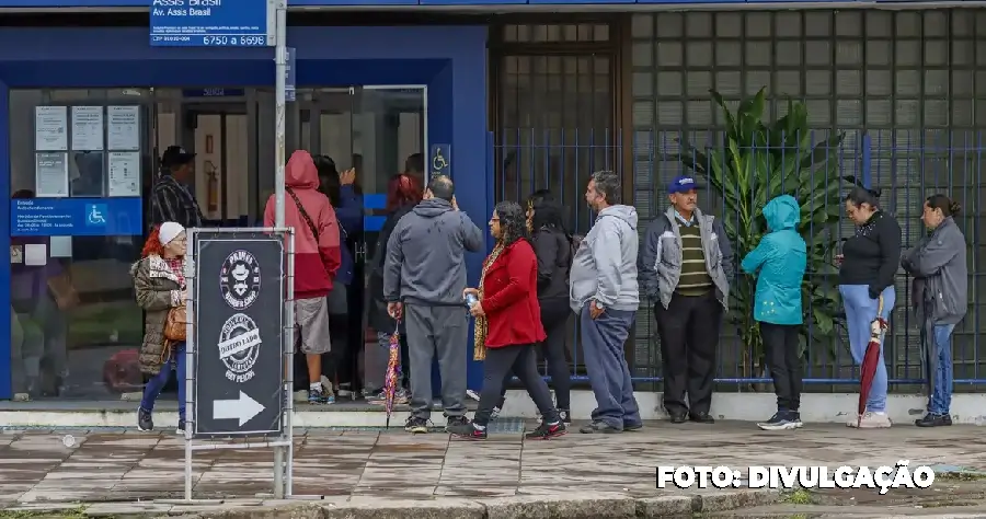 Auxílio Reconstrução: Desafios e Benefícios para as Famílias Atingidas