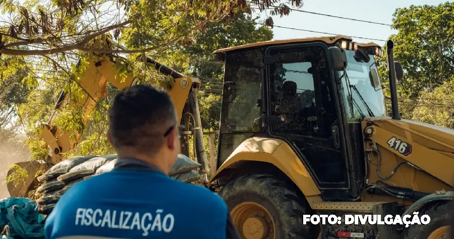 Obra Localizada na Faixa Marginal de Proteção Ambiental é Demolida em Maricá