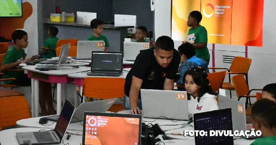 Prefeitura de Niterói celebra o Dia da Inclusão Digital com evento na Plataforma da Engenhoca