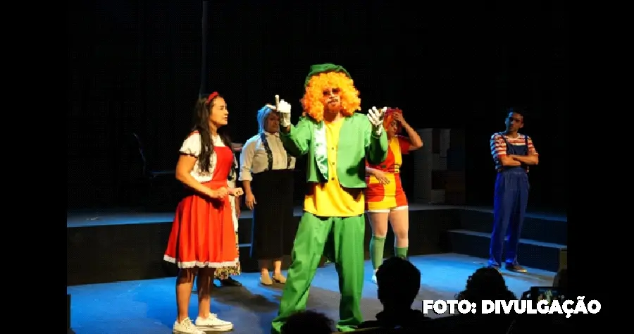 Um Índio Curumim no Sítio no TEATRO MARIO LAGO