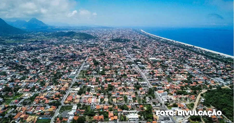 Criminosos armados realizam série de assaltos em Itaipuaçu