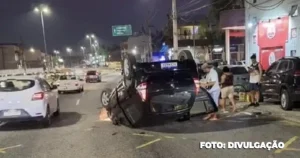 Acidente com Renault Sandero na Região Oceânica de Niterói