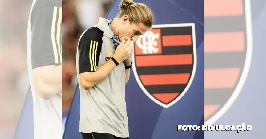 Filipe Luís assume o comando interino do Flamengo após saída de Tite