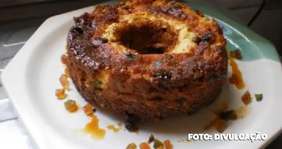 Pudim de panetone feito com sobras, receita fácil e deliciosa