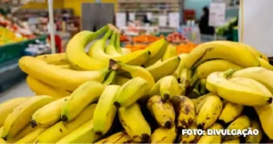 Banana rica em nutrientes essenciais para a saúde do coração e controle do colesterol