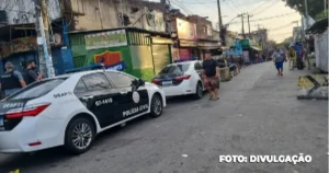 Polícia em ação durante a Operação Torniquete no Complexo da Maré